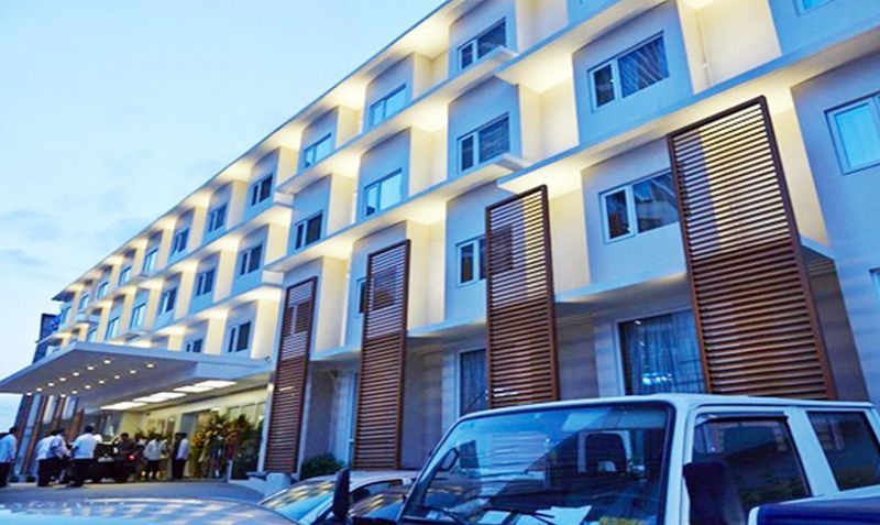 Microtel By Wyndham Acropolis Pasig City Exterior photo