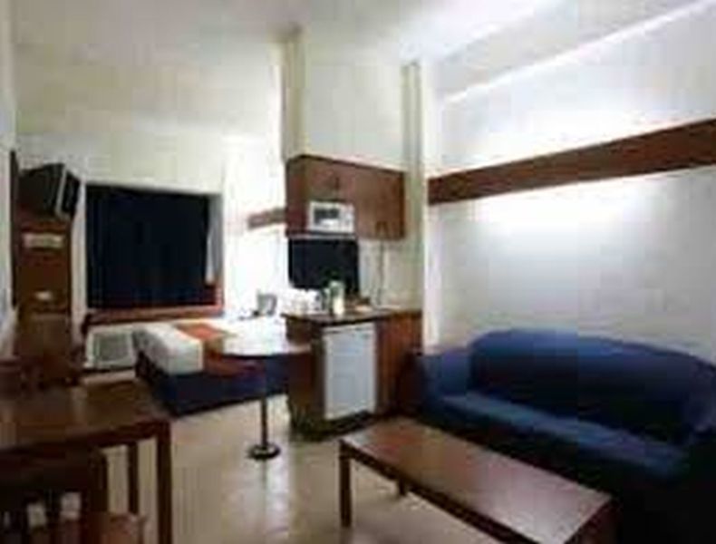 Microtel By Wyndham Acropolis Pasig City Exterior photo